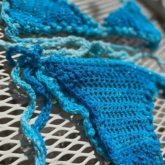 SPARKLING BLUE CROCHETED BIKINI - Picture 11 of 11